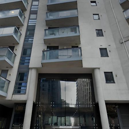 Royal Crossharbour Apartment Londra Exterior foto