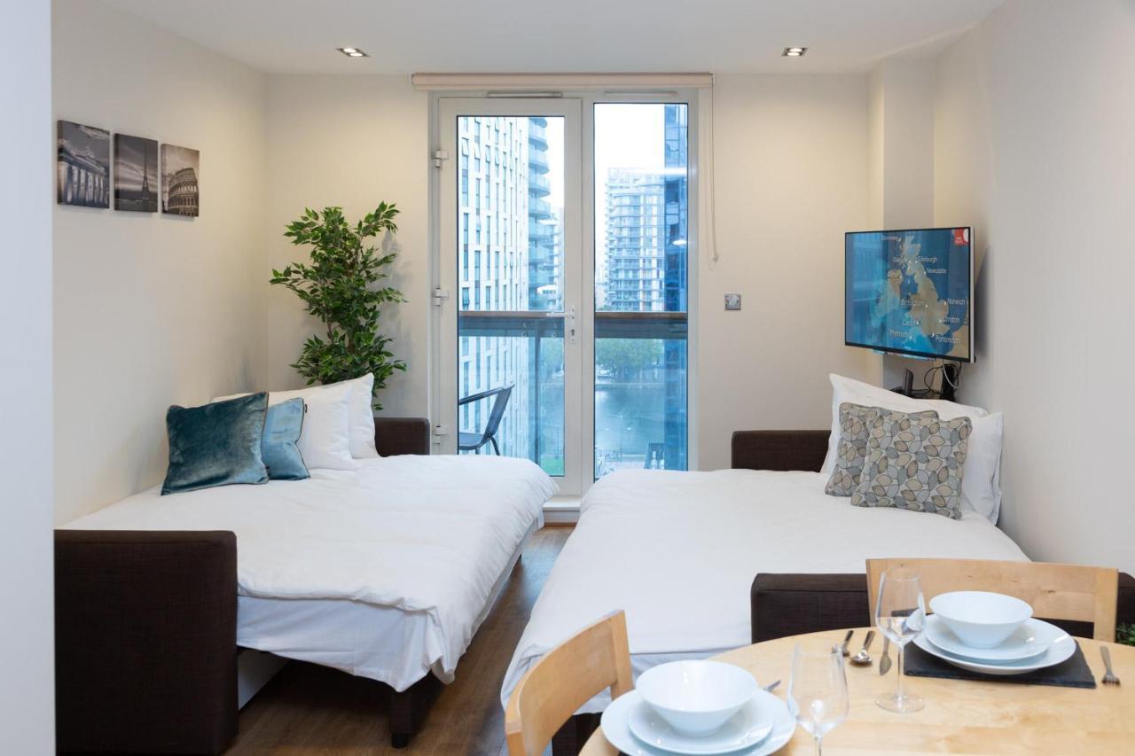 Royal Crossharbour Apartment Londra Exterior foto